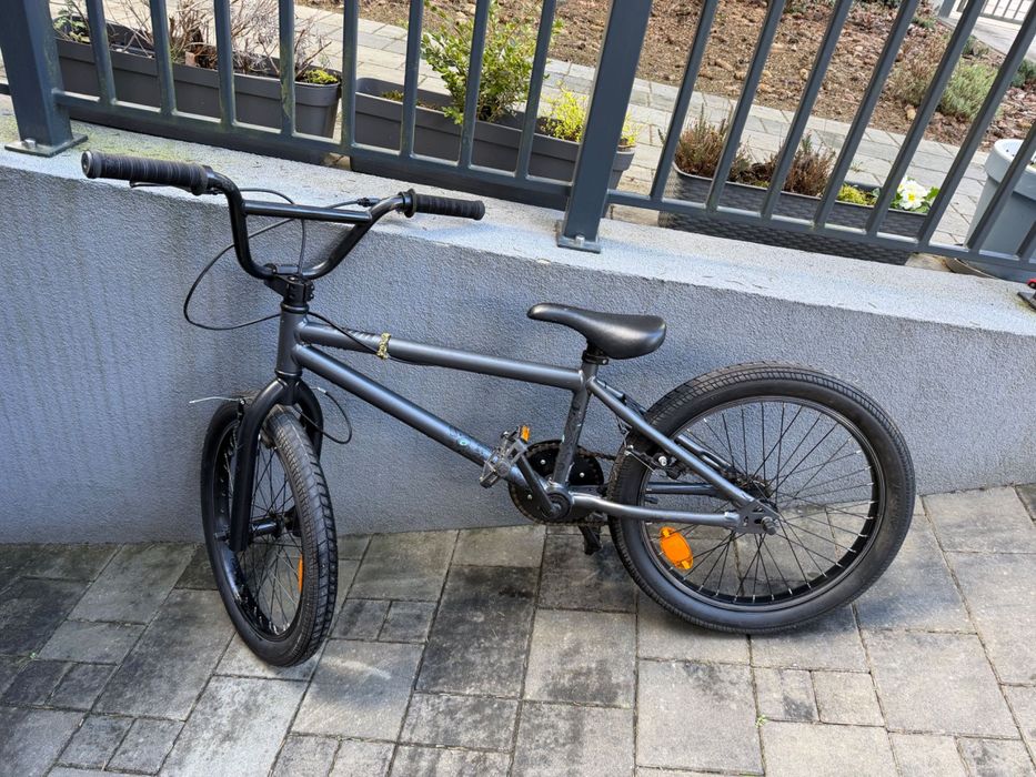 rower BMX Decathlon B'TWIN czarny