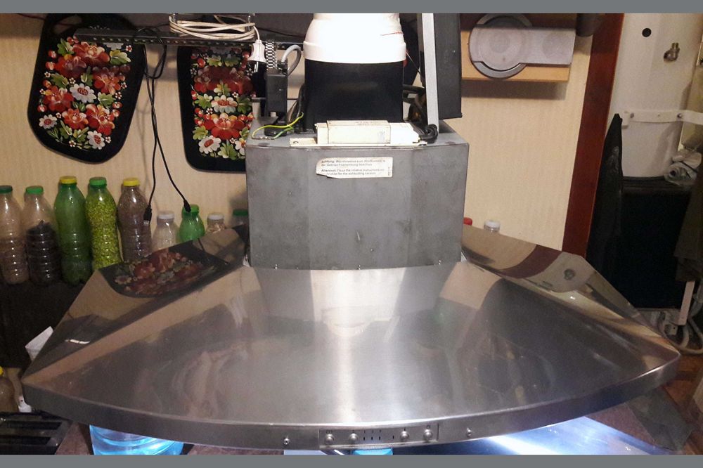 Вытяжка AEG Немецкая широкая 90 см нержавейка.