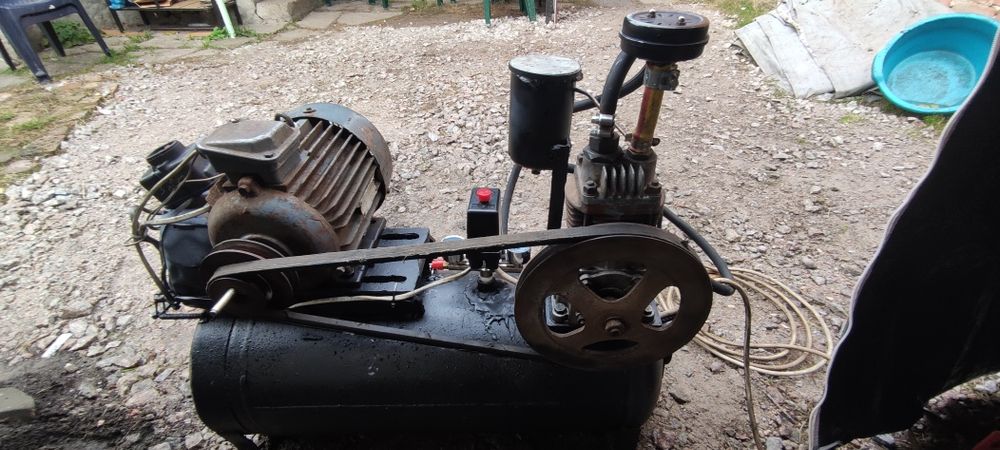 Продам компрессор СССР