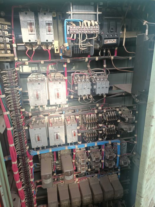 Станок шлифовальный  3М151,