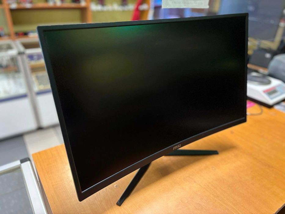 Monitor MSI Optix G27C2 27" 27 " 1920 x 1080 px