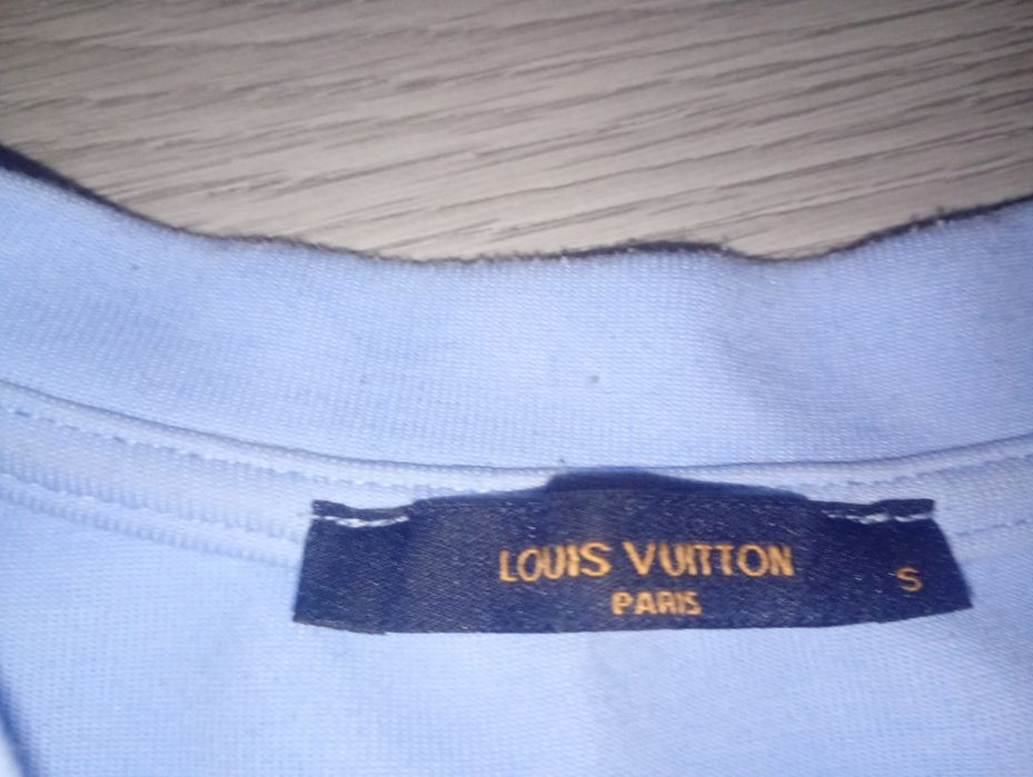 Używana koszulka Louis Vuitton