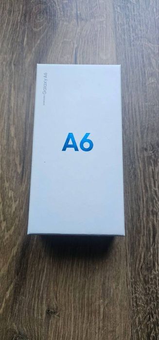 Смартфон Samsung Galaxy A6