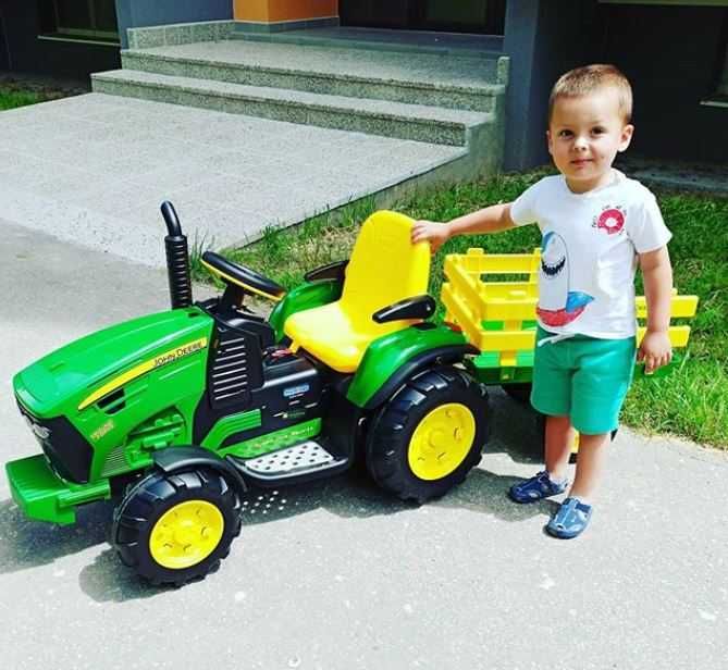 Peg Perego JOHN DEERE traktor dla dzieci.Na wysyłkę Auto na akumulator
