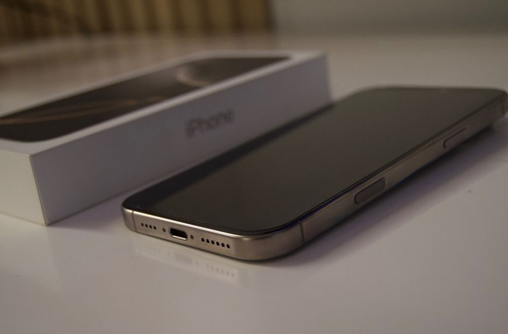 iPhone 16 Pro Max