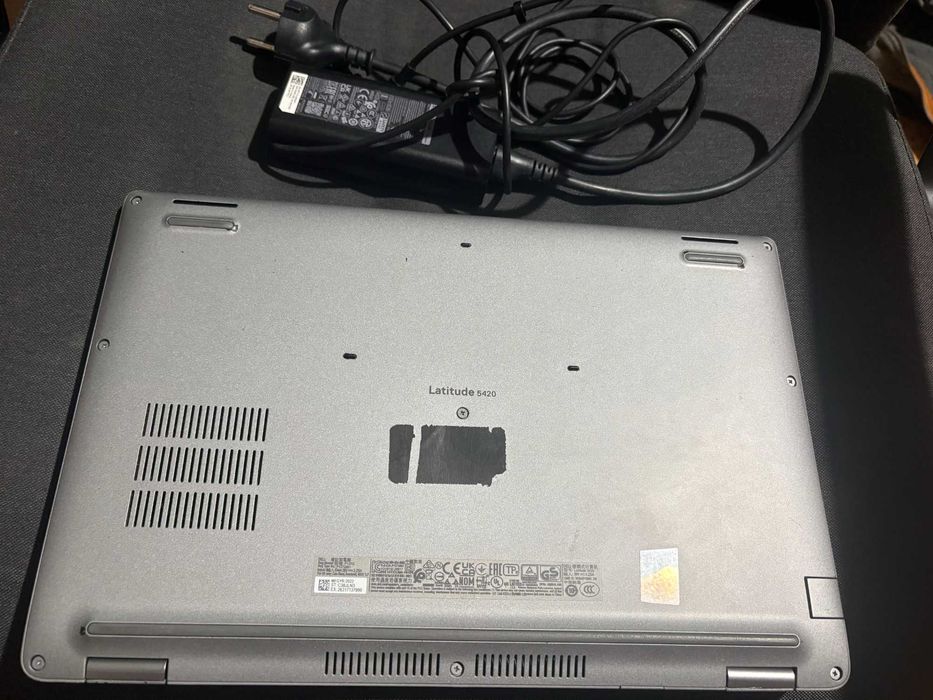 Laptop Dell Latitude 5420