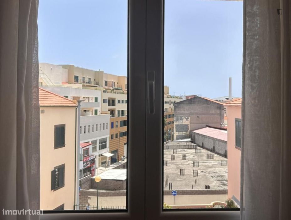 Apartamento com 2 quartos - localizado em Funchal