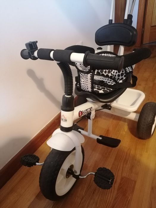 HOMCOM Children's Tricycle with Removable and Foldable Canopy 103x47x10164564315594755124