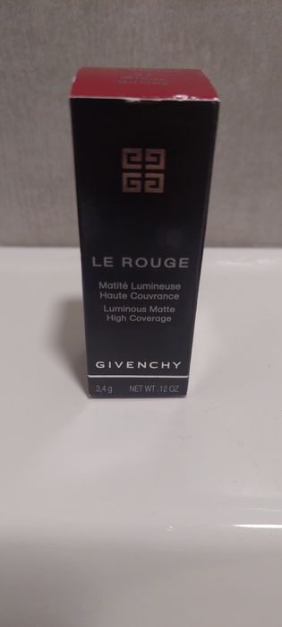 Batom NOVO Givenchy