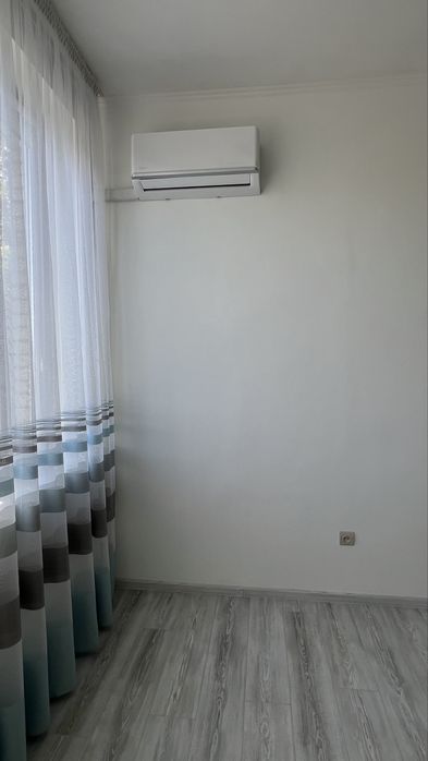 Здається в оренду приміщення вільного призначення площею 17.6 м2