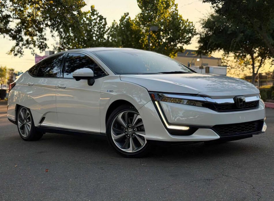 Honda Clarity      2018