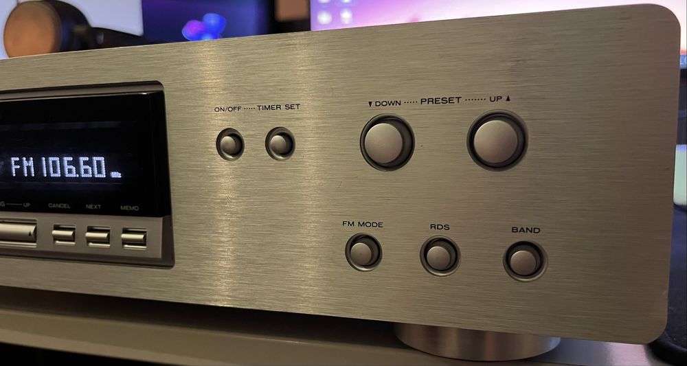 Tuner Marantz ST6001