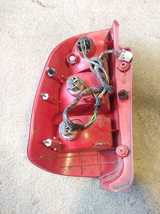 Farol Direito Mitsubishi Space Star DG