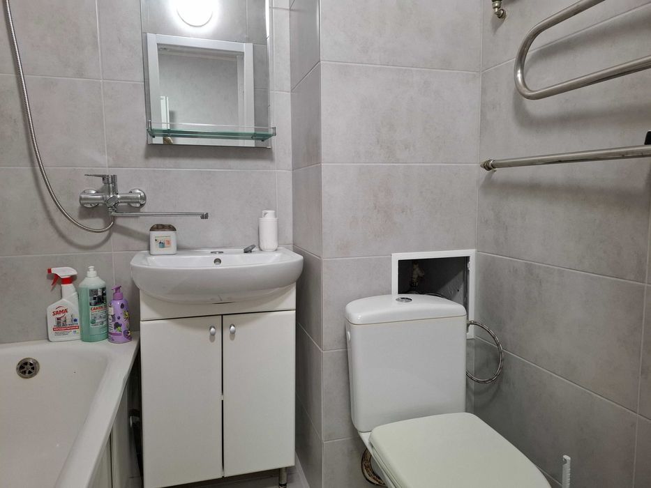 04.01.26 ще вільна , Оренда 1 км кв з АОГВ  вул.Академічна, Пирогово