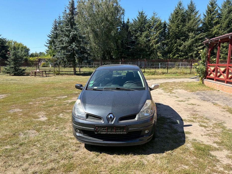 Kompletny przód Renault Clio III