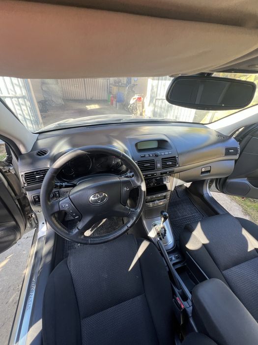 Продам Toyota Avensis 2.0 газ безн