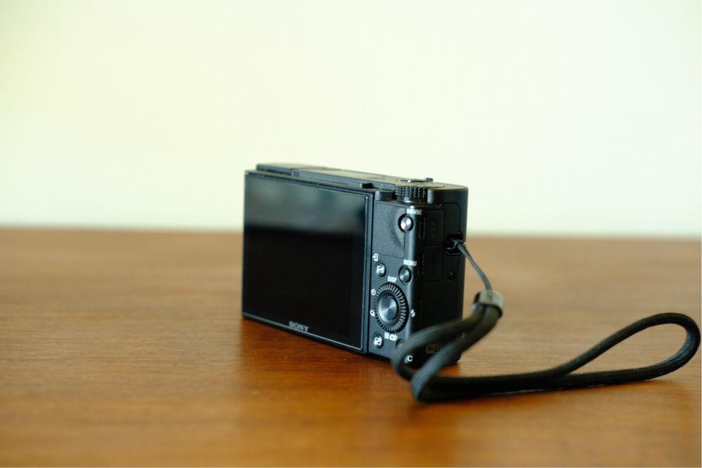 Sony RX100 V Compacta Premium