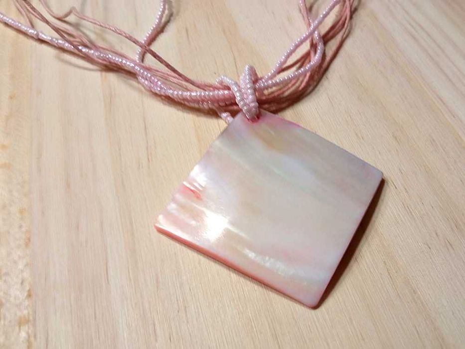 Colar Com Pendente Quadrado - 47 cm