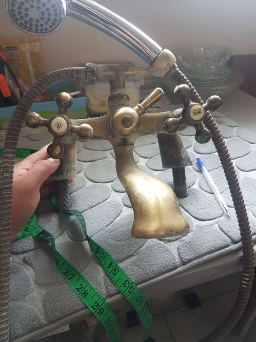 Stara    bateria łazienkowa