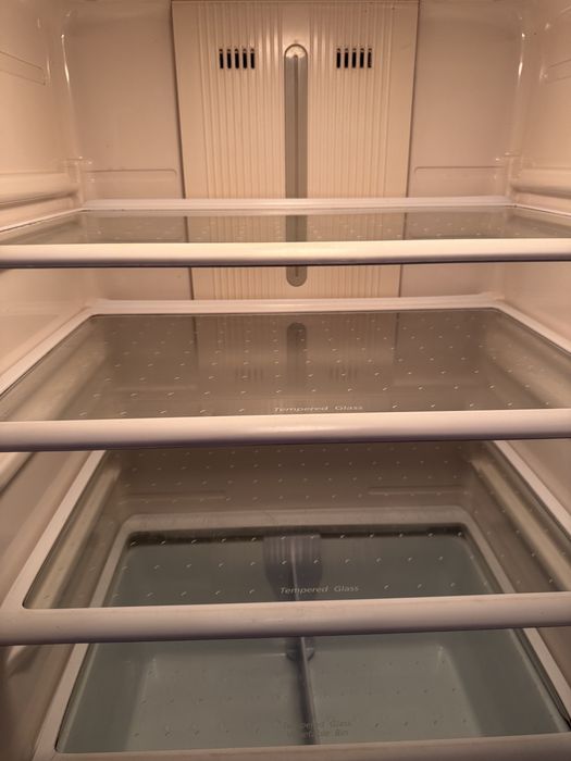 Холодильник Samsung No Frost 176*56.