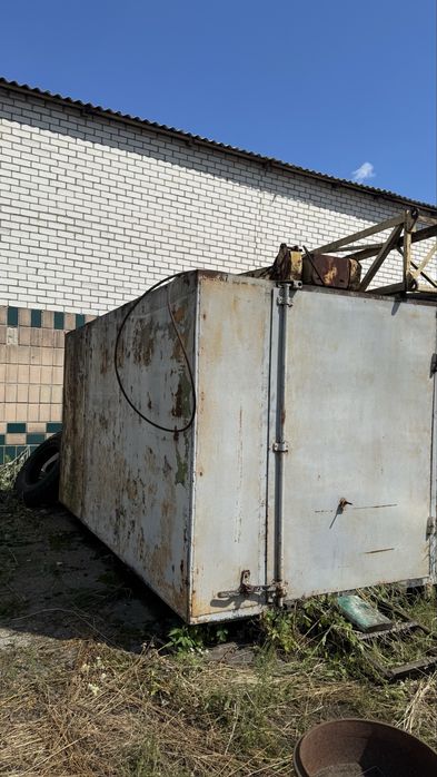 Металева автомобільна будка