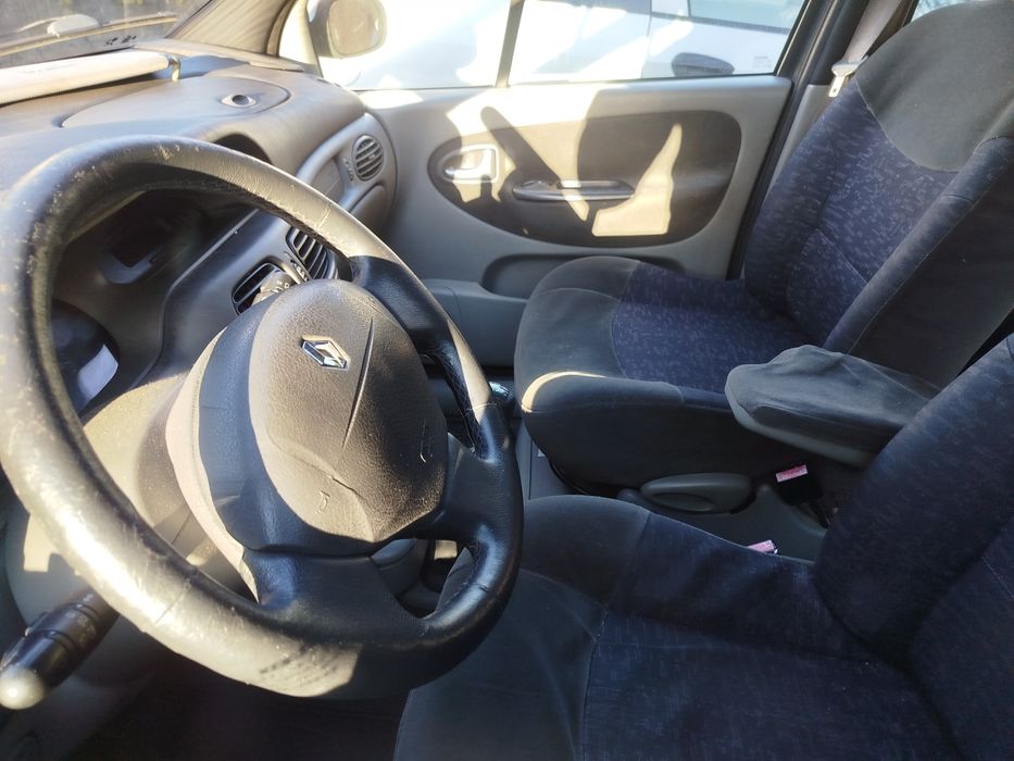 Renault impecável revisão feita negociável