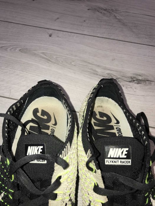 Buty Nike Flyknit Racer rozm. 40