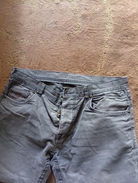 Calças de ganga cinza da Sacoor