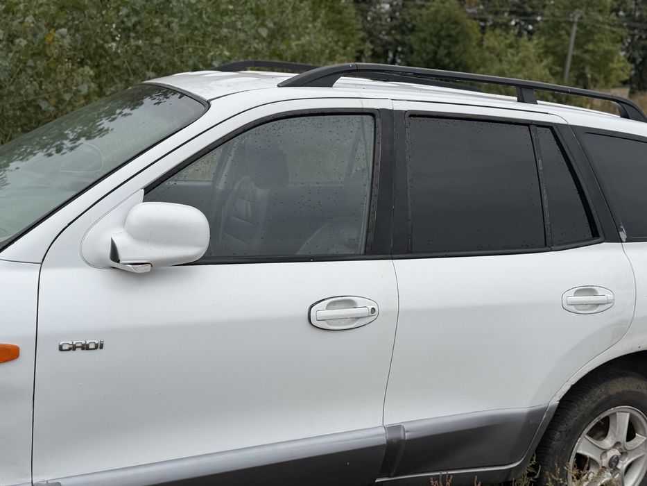 Продам автомобіль Hyundai Santa-Fe 2.0 дизель.Повний привод.