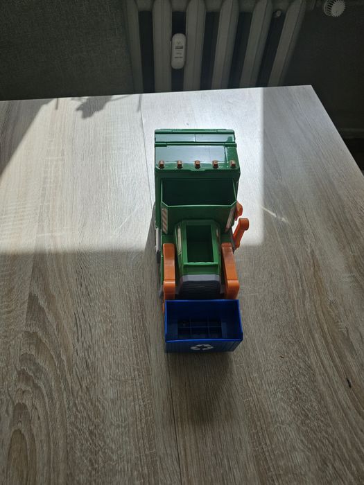Śmieciarka psi patrol