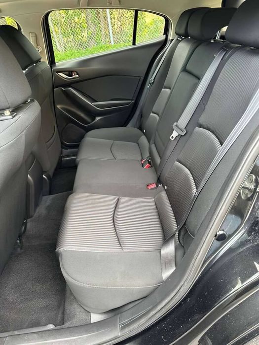 Mazda 3 i Grand Touring      2016