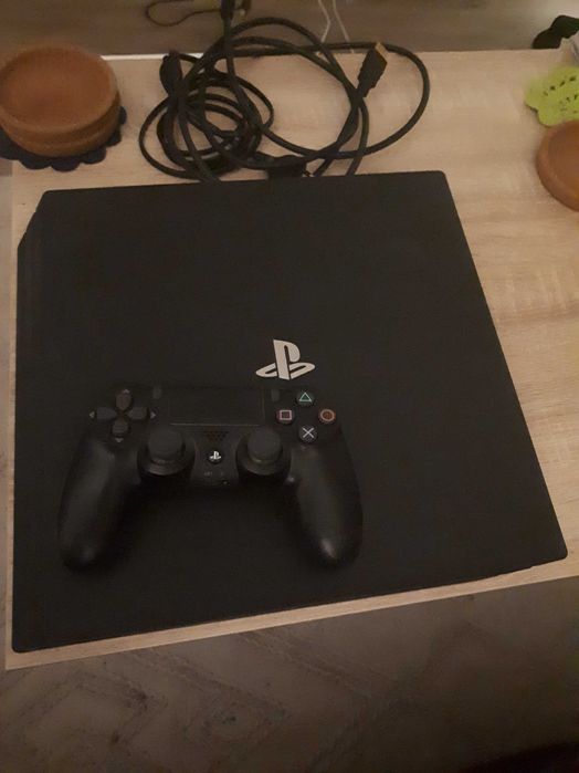 Playstation 4 Pro 1TB