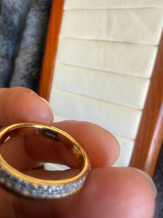 Anel Empilhável Escovado com Zircônias – Par de Anéis para Casal ring