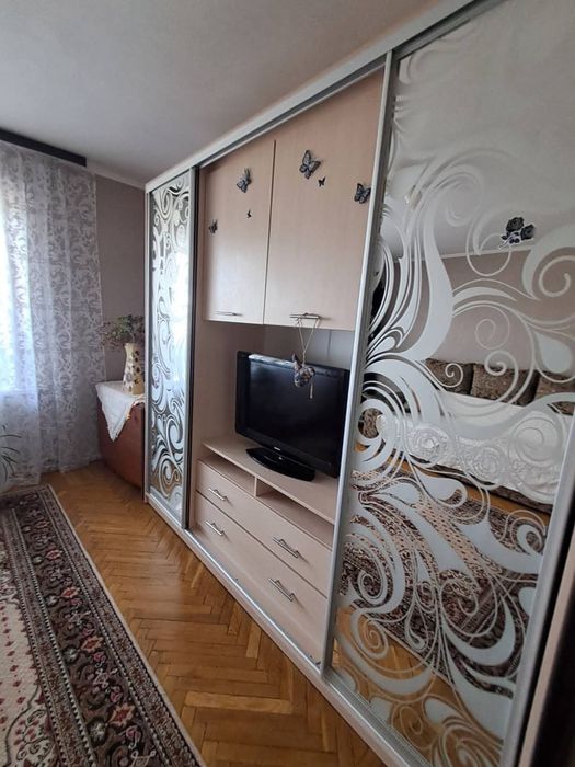 Продаж квартир в центрі Бородянки