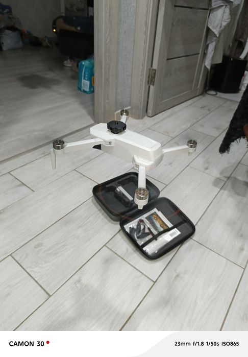 Продам дрон для ребенка