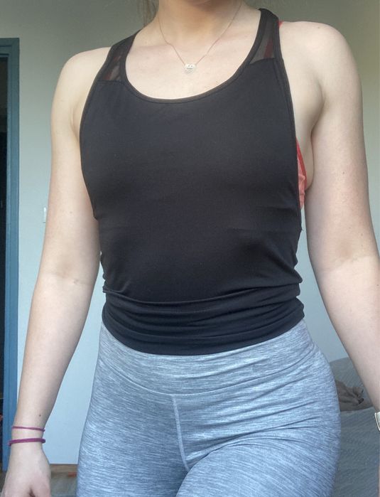 Koszulka sportowa top bershka xs s czarny
