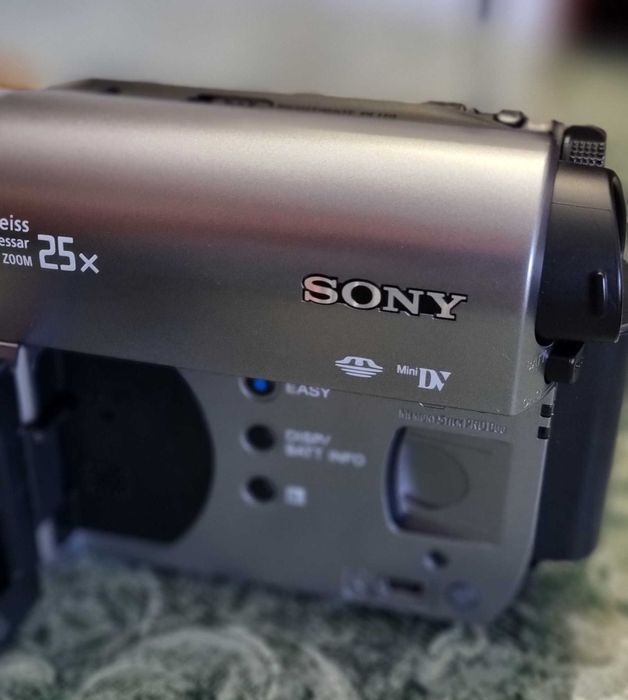 Vendo Handycam SONY com mala de transporte