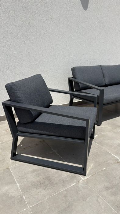 Conjunto jardim relax mesa e sofás aço cinza escuro Lyra Naterial