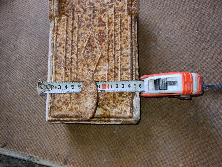 Продам чавуні двері ..