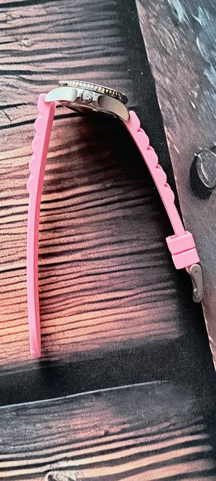 Zegarek kwarcowy dziewczęcy