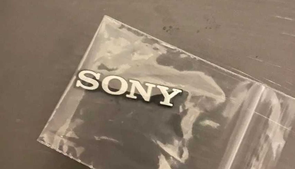 Nowy przyklejany znaczek SONY emblemat logo klejane
