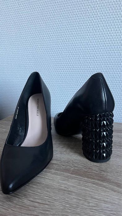 Шкіряні туфлі 39 розмір