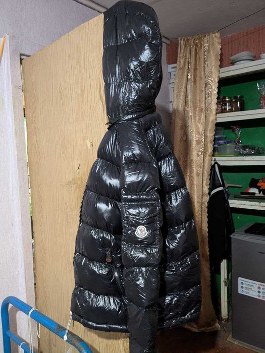 Зимова куртка Moncler. Розмір XL