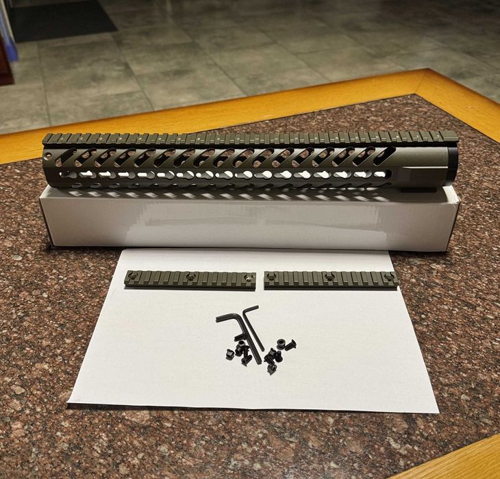 Цевье консольное для AR-15 Длина 42 см/40 слотов пр-во Monstrum  USA