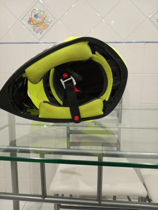 Capacete novo a estrear