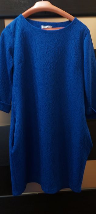 Продам плаття весна-осінь.