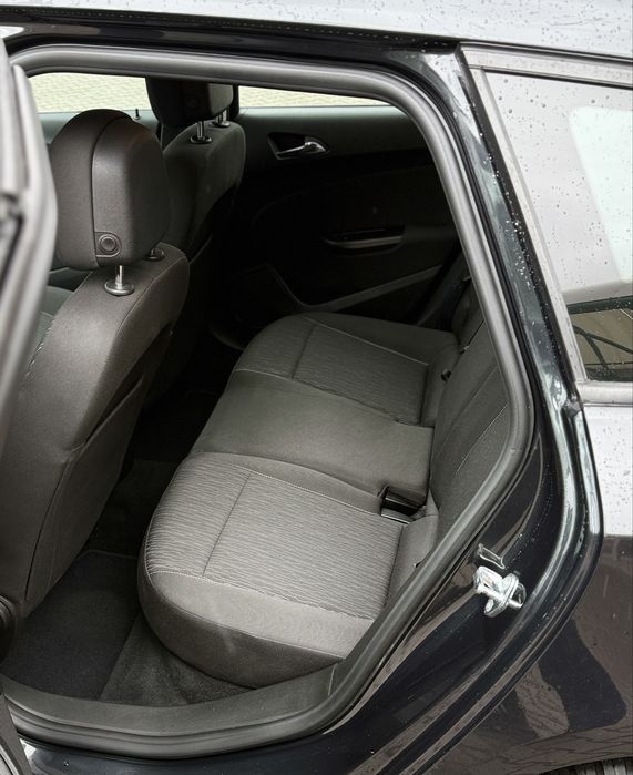 Opel Astra J Sports Tourer 1.6 CDTI 110 KM Webasto  Tempomat   Hak