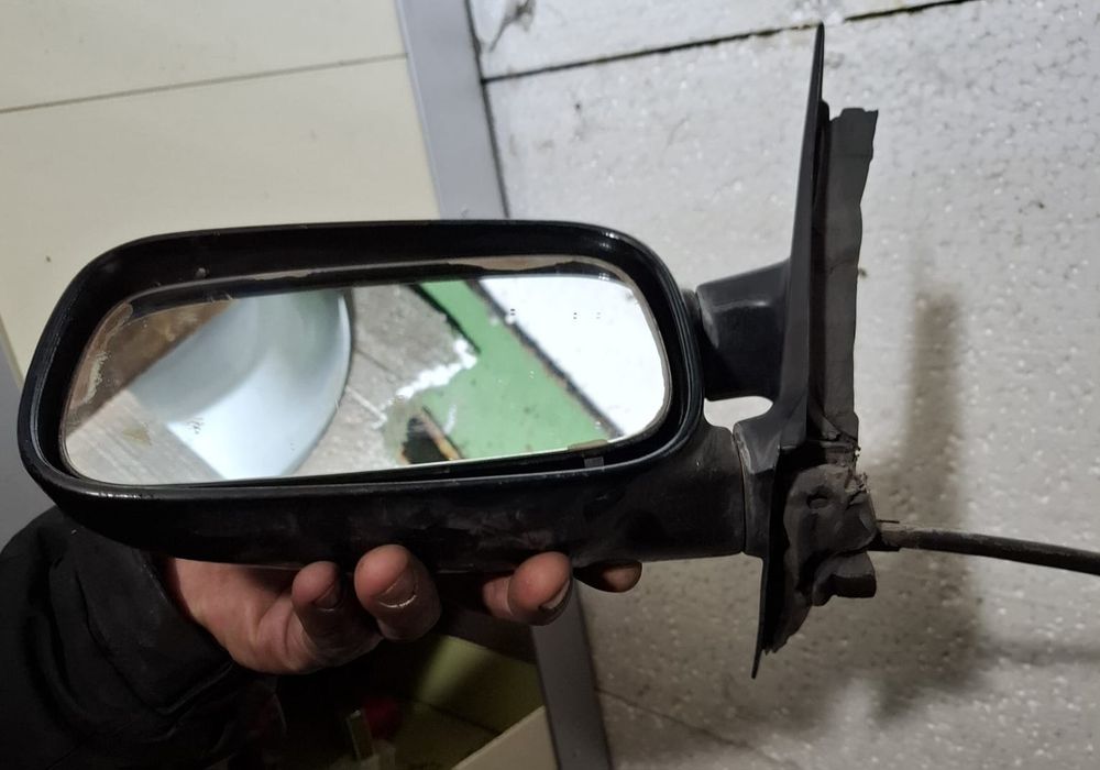 Зеркало на Пассат В3