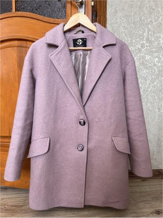 Пальто жіноче