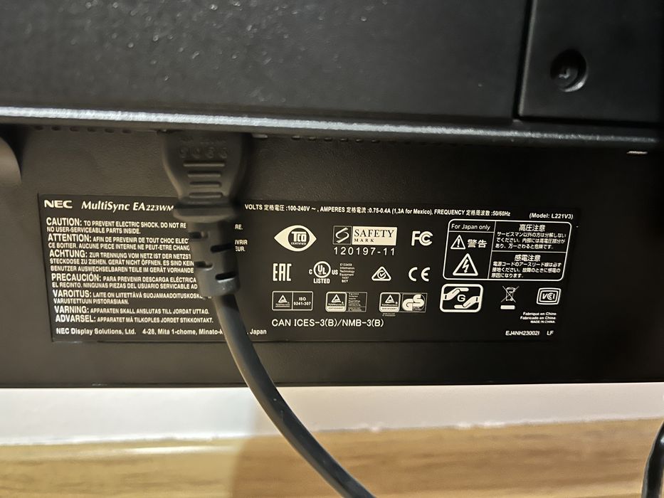 Monitor NEC Multisync EA223WM
